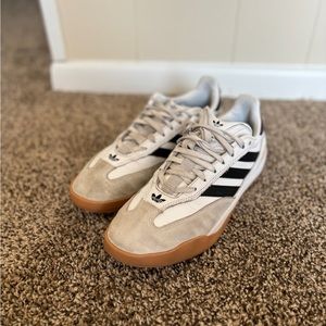 Adidas Men’s Copa Nationale White Gym Sole Size 10